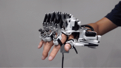 28名钢琴家参取了实